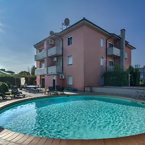 Aparthotel Giada Palace -